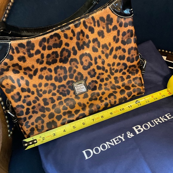 DOONEY BOURKE CHEETAH PRINT BLACK PATENT TRIM HOBO - Picture 4 of 13